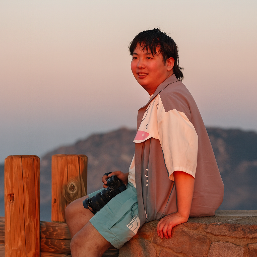 Haozheng Luo